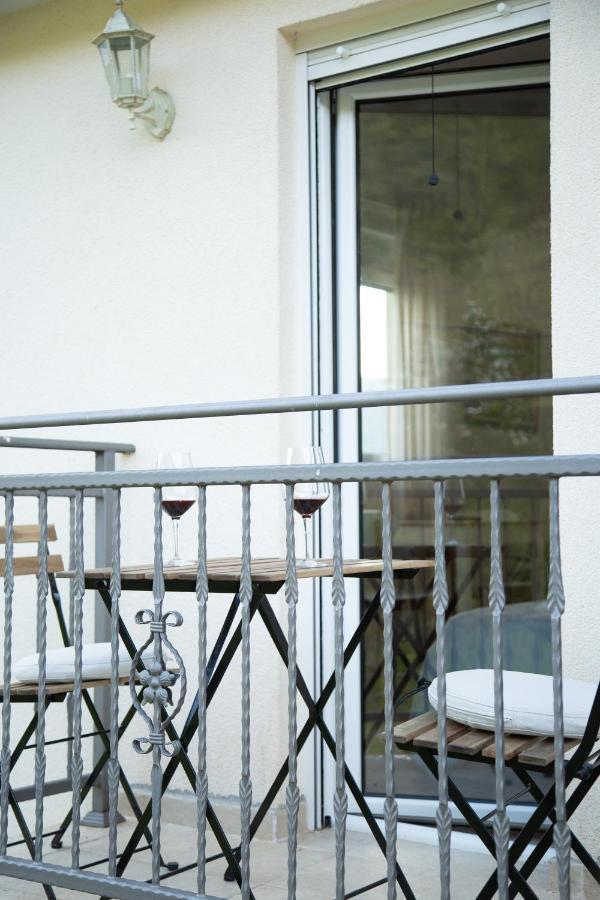Plamenatz Studio Apartments Virpazar Bagian luar foto