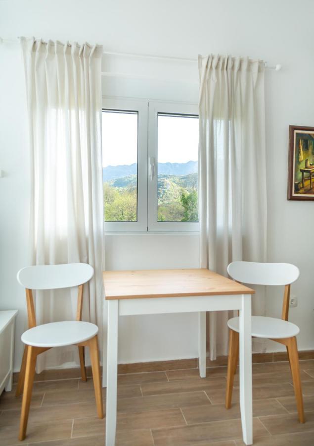 Plamenatz Studio Apartments Virpazar Bagian luar foto