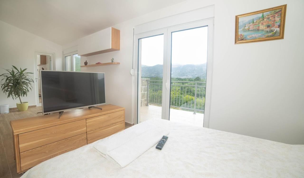 Plamenatz Studio Apartments Virpazar Bagian luar foto