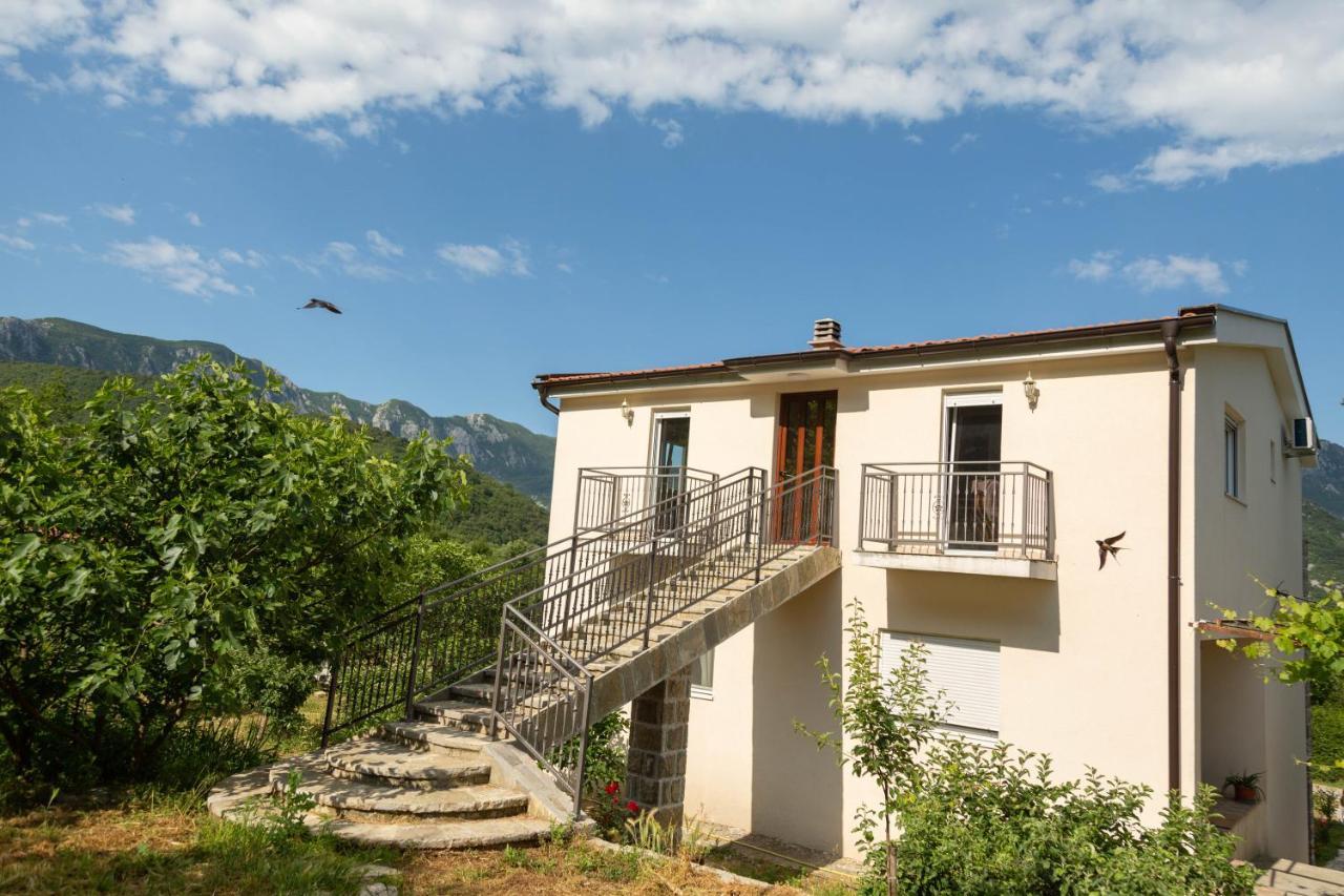 Plamenatz Studio Apartments Virpazar Bagian luar foto