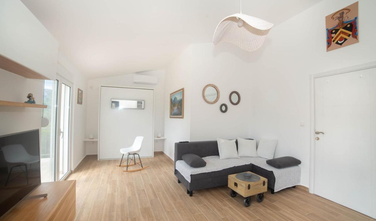 Plamenatz Studio Apartments Virpazar Bagian luar foto