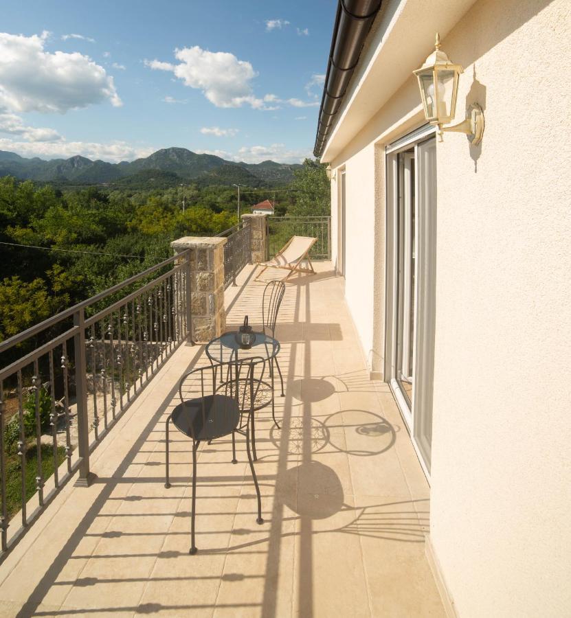 Plamenatz Studio Apartments Virpazar Bagian luar foto