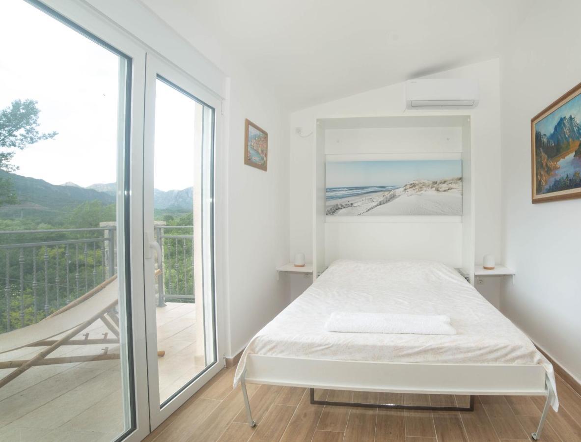 Plamenatz Studio Apartments Virpazar Bagian luar foto
